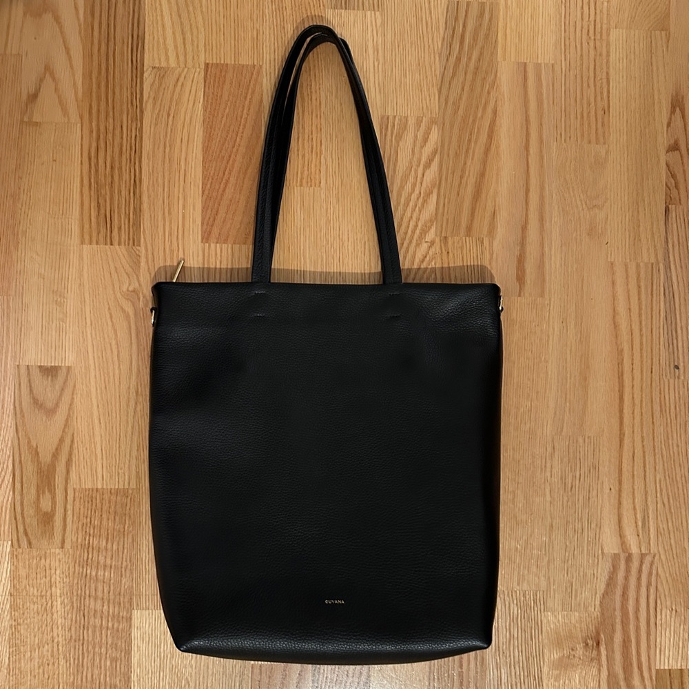 Cuyana Tall Easy Zip Tote with insert